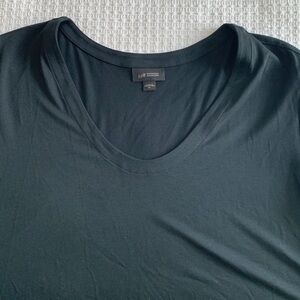 J jill wearever collection black short sleeved v-neck t-shirt size XL